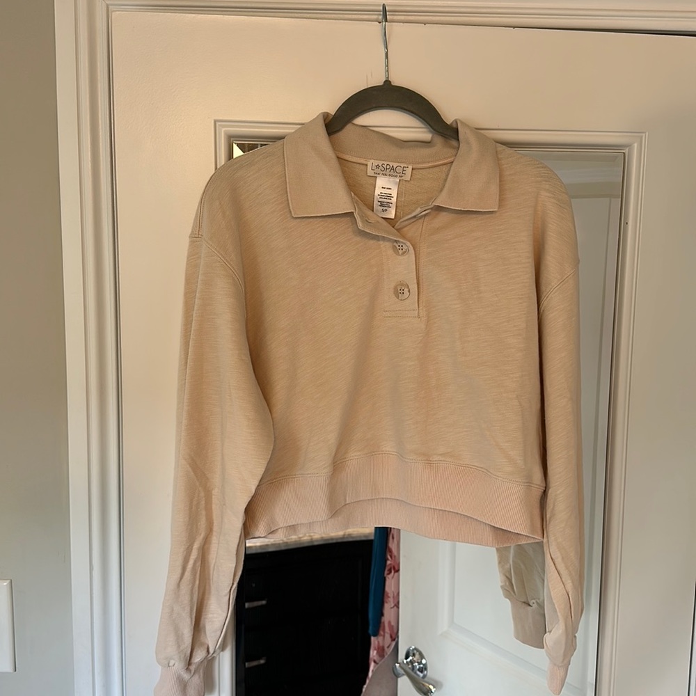 L*space. Long sleeve cropped pullover. Size small